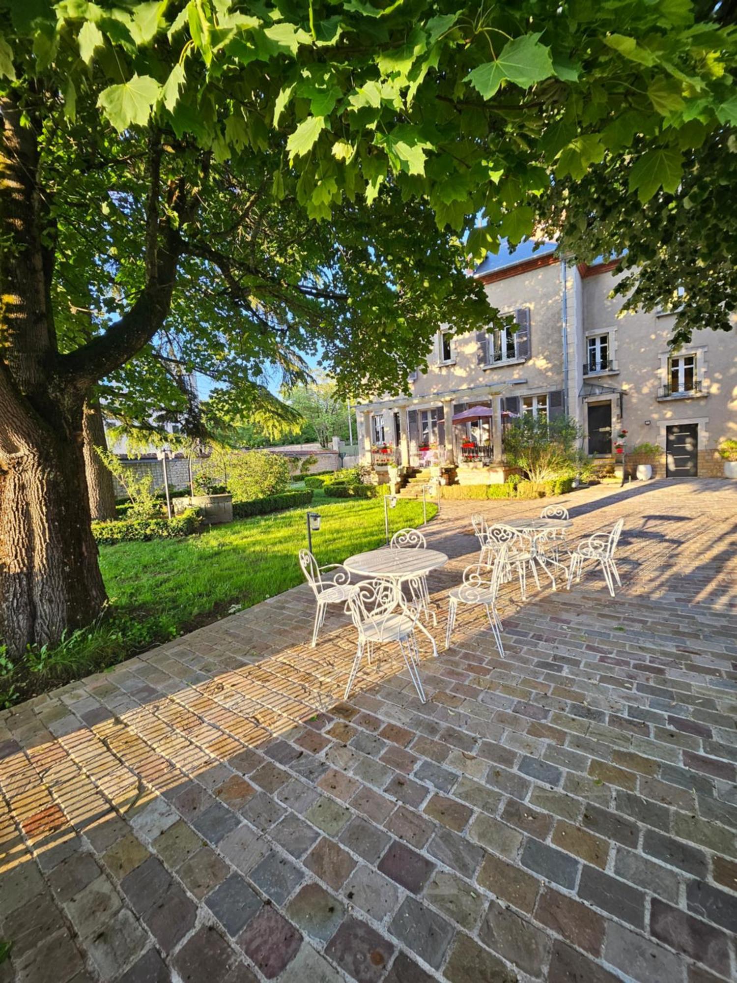 Chambres d'Hôtes Côté Parc-Côté Jardin Nevers Esterno foto