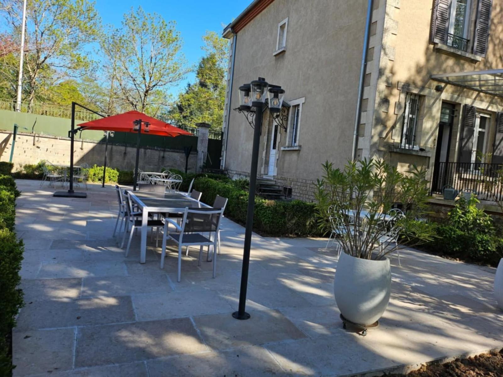 Chambres d'Hôtes Côté Parc-Côté Jardin Nevers Esterno foto