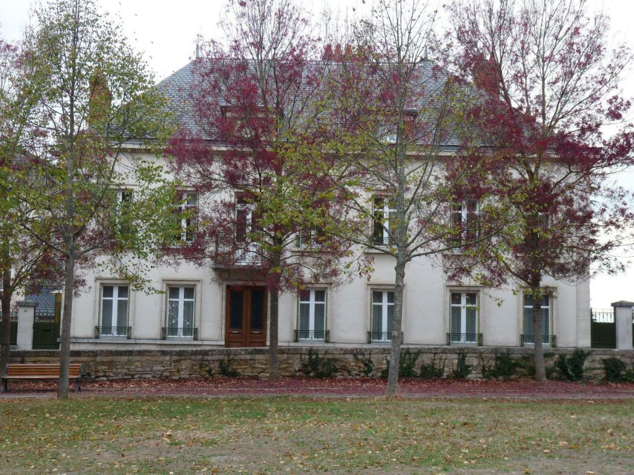 Chambres d'Hôtes Côté Parc-Côté Jardin Nevers Esterno foto